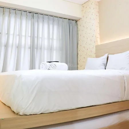 Minimalist 1Br Apartment Parahyangan Residence By Travelio